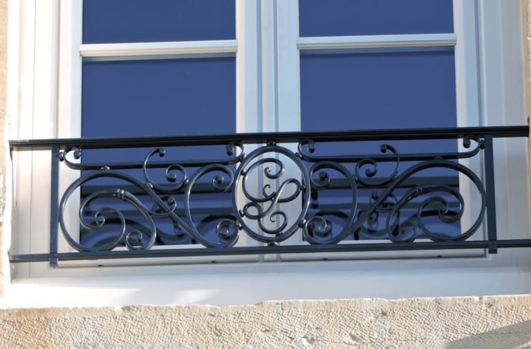Les erreurs fréquentes lors de la pose d’un garde-corps de fenêtre